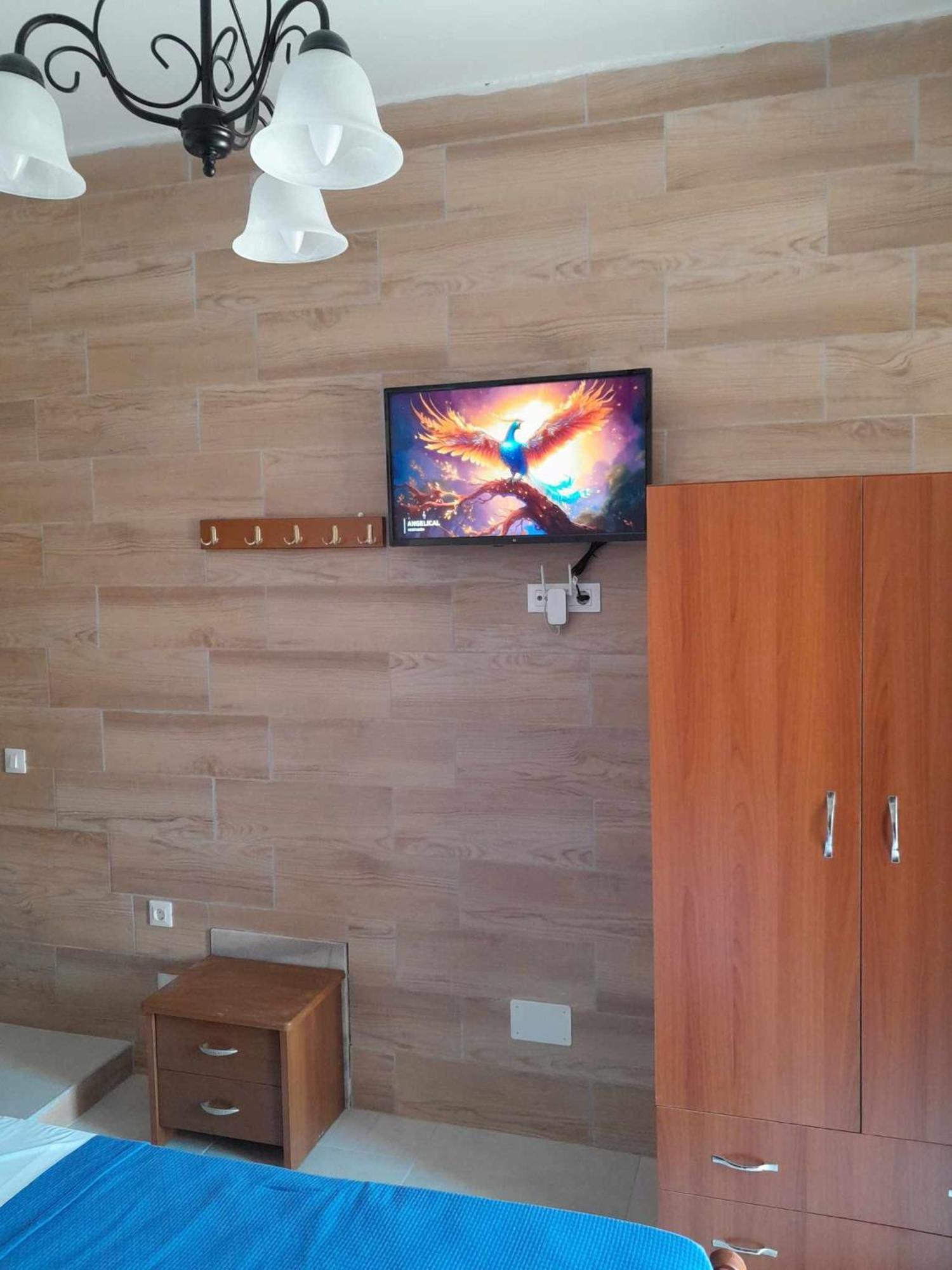 "Aris" Sevasti Symi Studios Екстериор снимка